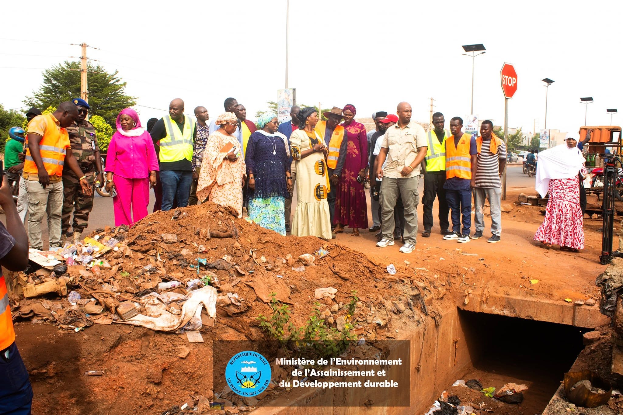 Supervision du curage des collecteurs et caniveaux dans le District de Bamako